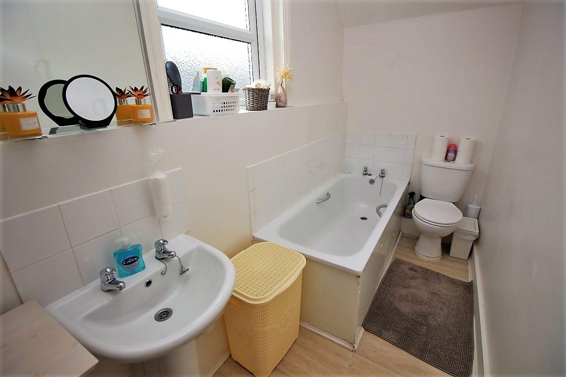 Kentwood Hill, Tilehurst, Reading